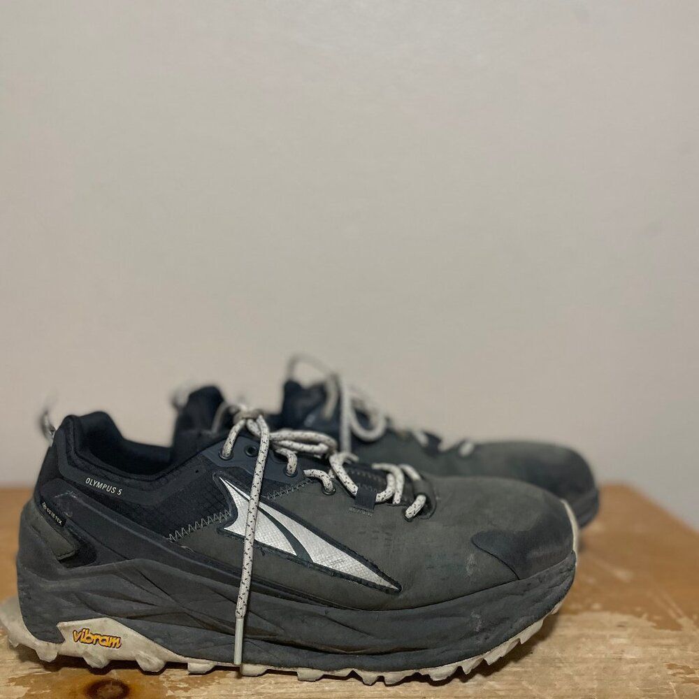 Altra Olympus 5 AL0A7R6R000 Hike Low GTX Hiking Shoes Men's Size 10